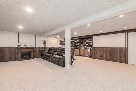 Tiny photo for 49 Park Lane #49, Park Ridge, IL 60068 (MLS # 12607296)