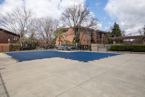 Tiny photo for 49 Park Lane #49, Park Ridge, IL 60068 (MLS # 12607296)