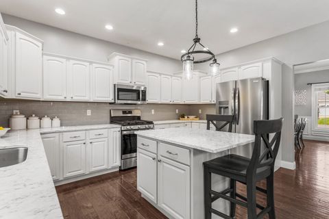 Tiny photo for 1308 Woodberry Drive, Mahomet, IL 61853 (MLS # 12636286)