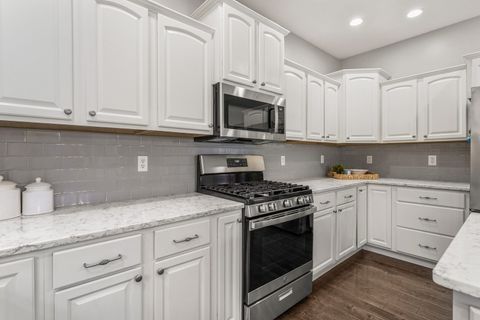 Tiny photo for 1308 Woodberry Drive, Mahomet, IL 61853 (MLS # 12636286)
