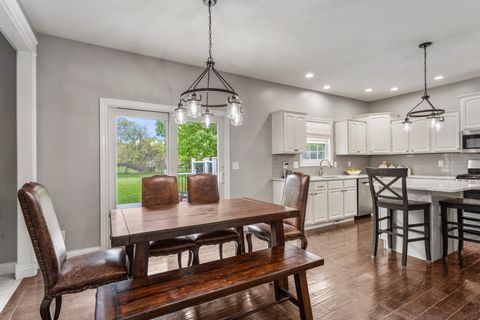 Tiny photo for 1308 Woodberry Drive, Mahomet, IL 61853 (MLS # 12636286)