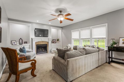 Tiny photo for 1308 Woodberry Drive, Mahomet, IL 61853 (MLS # 12636286)