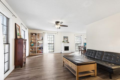 Tiny photo for 2515 E George Washington Boulevard, Davenport, IA 52803 (MLS # 12598168)