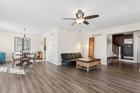 Tiny photo for 2515 E George Washington Boulevard, Davenport, IA 52803 (MLS # 12598168)