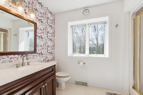 Tiny photo for 2515 E George Washington Boulevard, Davenport, IA 52803 (MLS # 12598168)