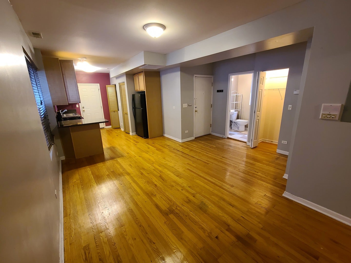 2318 W ROSEMONT Avenue 2