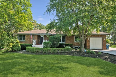 Photo of 1219 121st Street, Lemont, IL 60439 (MLS # 12687351)