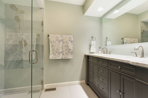 Tiny photo for 1304 Shire Circle #4, Inverness, IL 60067 (MLS # 12796015)