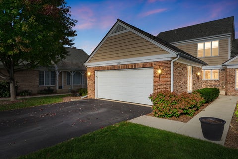 Tiny photo for 1304 Shire Circle #4, Inverness, IL 60067 (MLS # 12796015)