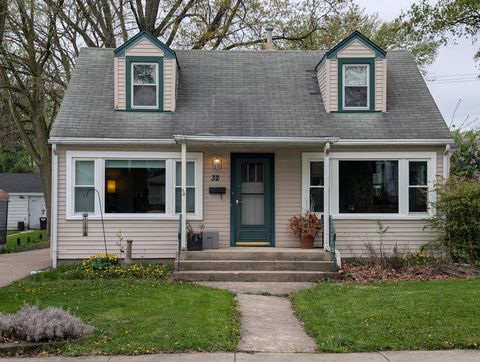 32 S Park Street Westmont IL 60559