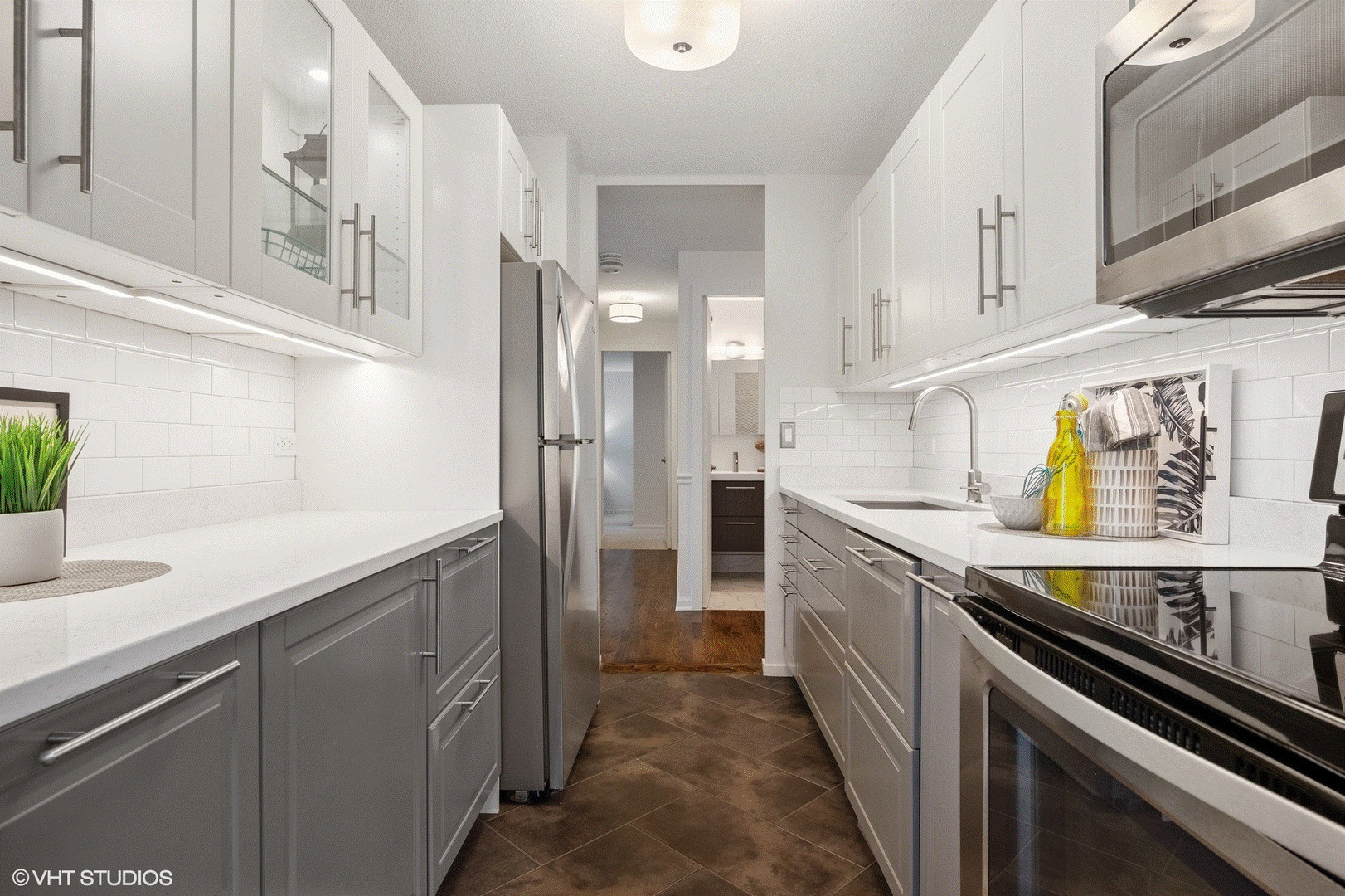 901 S Plymouth Court 1703