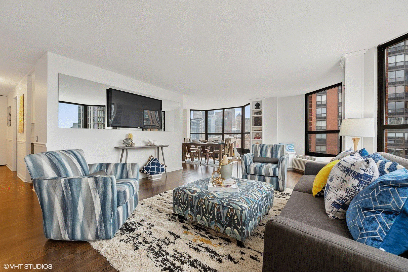 901 S Plymouth Court 1703