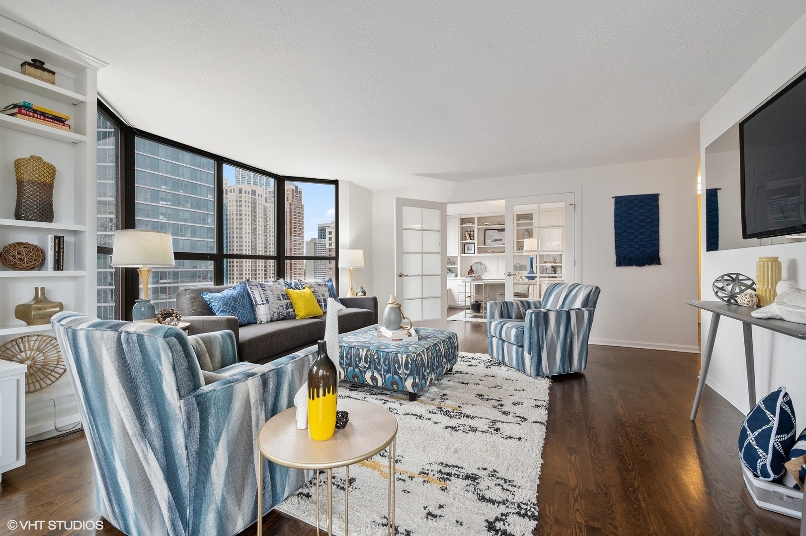 901 S Plymouth Court 1703