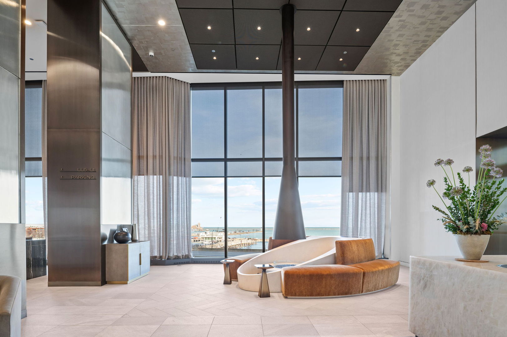 211 N Harbor Drive 4602