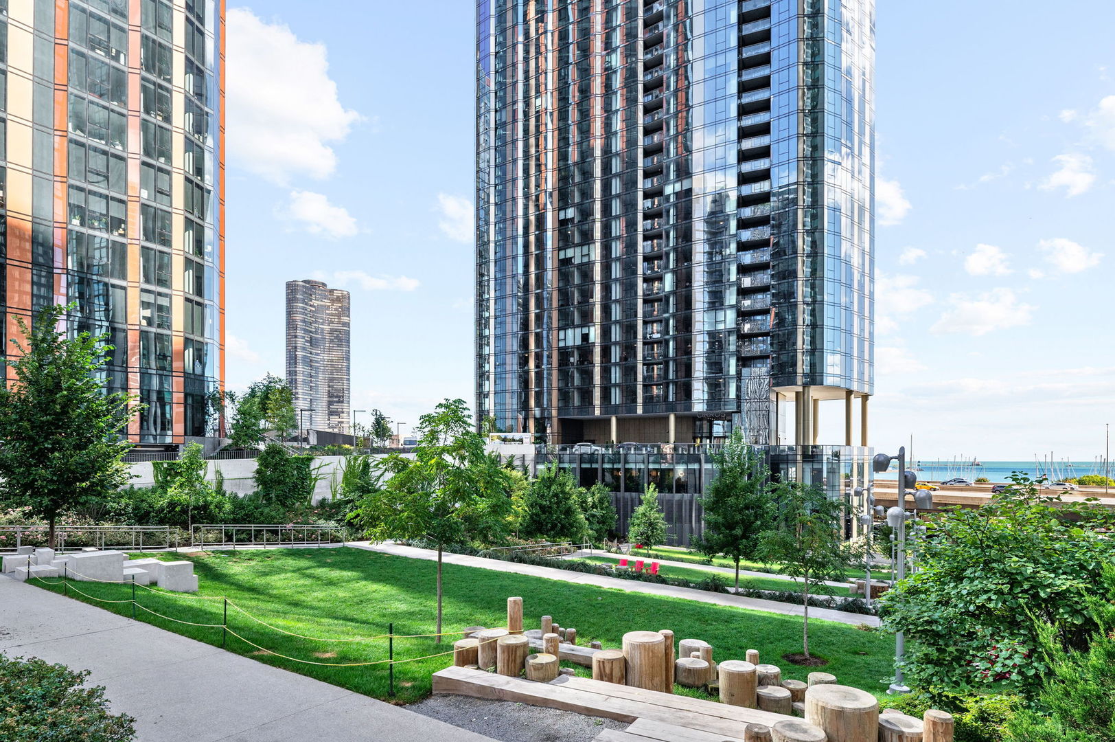 211 N Harbor Drive 4602