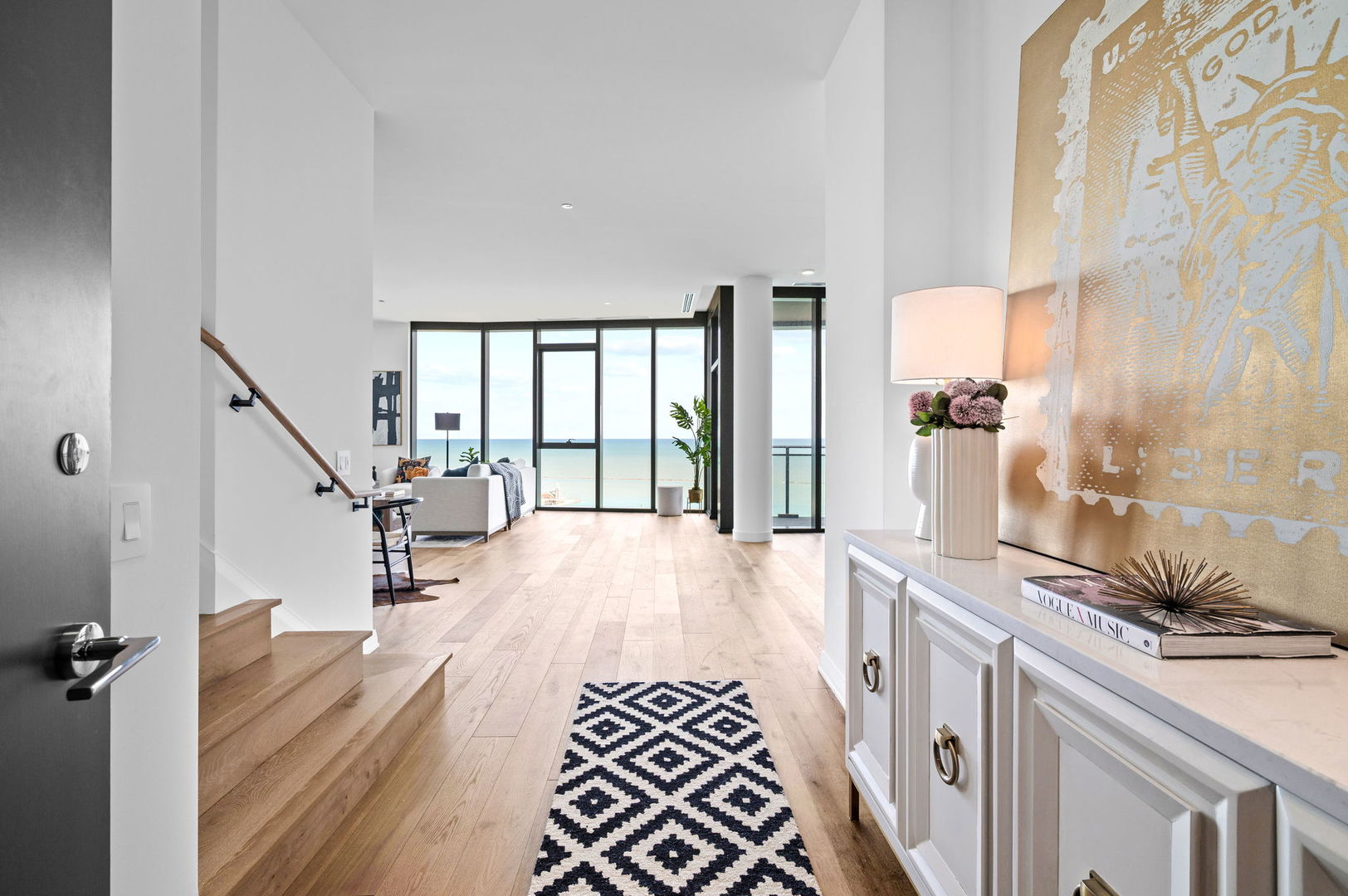211 N Harbor Drive 4602