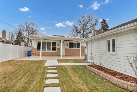 Tiny photo for 250 N Irving Avenue, Hillside, IL 60162 (MLS # 12572142)