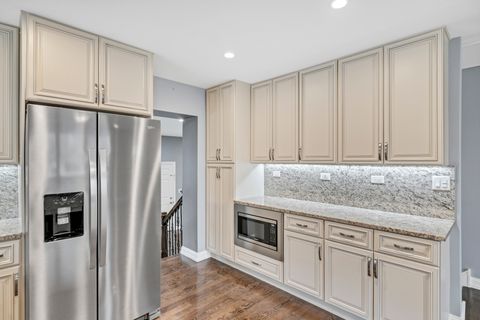 Tiny photo for 250 N Irving Avenue, Hillside, IL 60162 (MLS # 12572142)