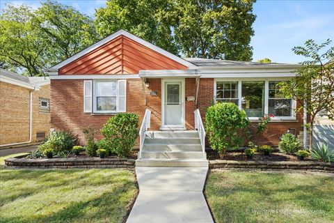 Tiny photo for 2522 S 6th Avenue, North Riverside, IL 60546 (MLS # 12491740)