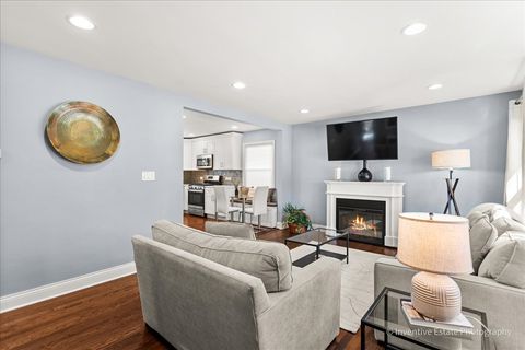 Tiny photo for 2522 S 6th Avenue, North Riverside, IL 60546 (MLS # 12491740)