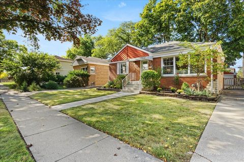 Tiny photo for 2522 S 6th Avenue, North Riverside, IL 60546 (MLS # 12491740)