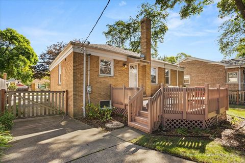 Tiny photo for 2522 S 6th Avenue, North Riverside, IL 60546 (MLS # 12491740)