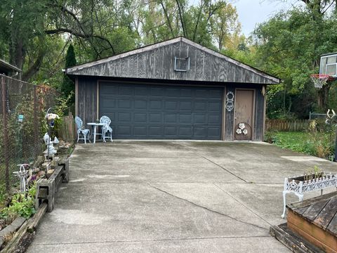 Tiny photo for 15213 Waverly Avenue, Midlothian, IL 60445 (MLS # 12495534)