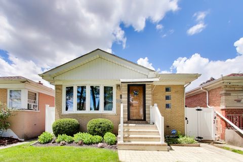Photo of 1118 Bohland Avenue, Bellwood, IL 60104 (MLS # 12680179)
