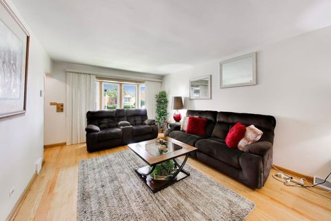 Tiny photo for 1118 Bohland Avenue, Bellwood, IL 60104 (MLS # 12680179)