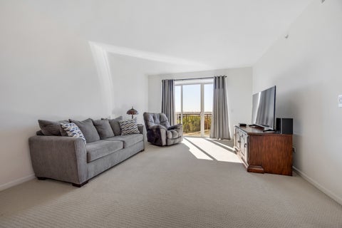 Tiny photo for 655 Perrie Drive #605, Elk Grove Village, IL 60007 (MLS # 12791525)