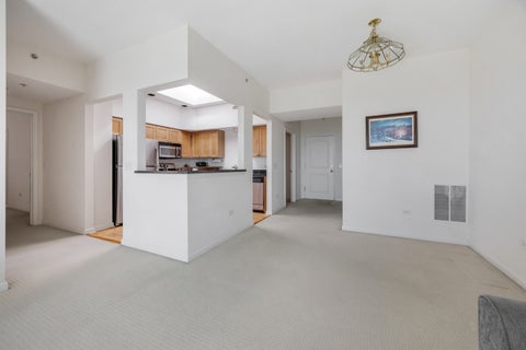 Tiny photo for 655 Perrie Drive #605, Elk Grove Village, IL 60007 (MLS # 12791525)