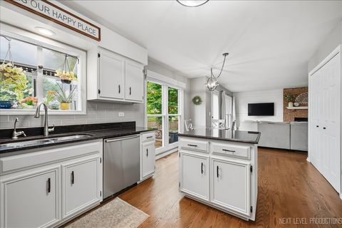 Tiny photo for 612 Spyglass Court, North Aurora, IL 60542 (MLS # 12686596)