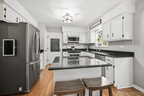 Tiny photo for 612 Spyglass Court, North Aurora, IL 60542 (MLS # 12686596)