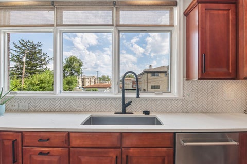 Tiny photo for 463 Summit Avenue #D, Park Ridge, IL 60068 (MLS # 12751563)