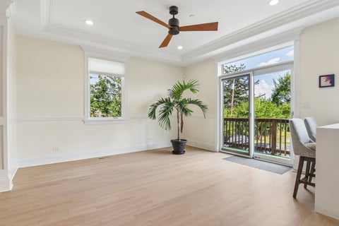 Tiny photo for 463 Summit Avenue #D, Park Ridge, IL 60068 (MLS # 12751563)