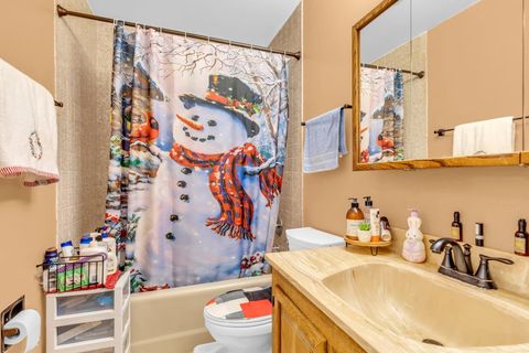 Tiny photo for 125 Leawood Drive, Roselle, IL 60172 (MLS # 12408334)