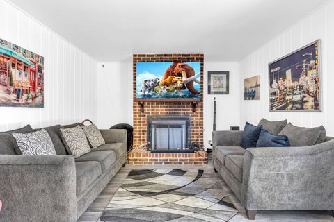 Tiny photo for 125 Leawood Drive, Roselle, IL 60172 (MLS # 12408334)