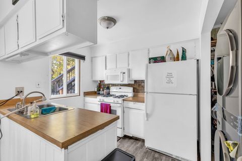 Tiny photo for 125 Leawood Drive, Roselle, IL 60172 (MLS # 12408334)