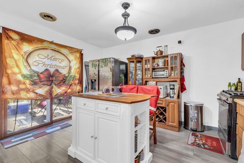 Tiny photo for 125 Leawood Drive, Roselle, IL 60172 (MLS # 12408334)