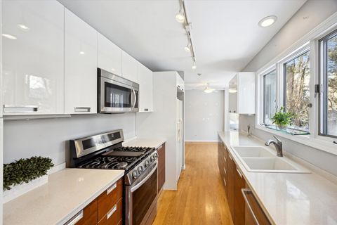 Tiny photo for 1013 Torrey Pines Court #1013, Darien, IL 60561 (MLS # 12552812)