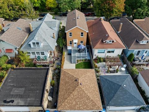 Tiny photo for 3634 N Mozart Street, Chicago, IL 60618 (MLS # 12498467)