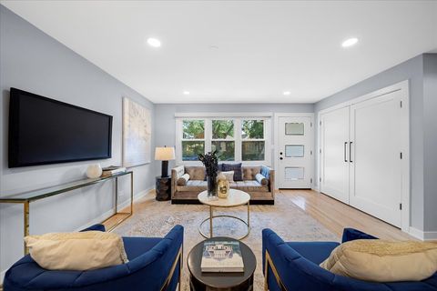 Tiny photo for 3634 N Mozart Street, Chicago, IL 60618 (MLS # 12498467)