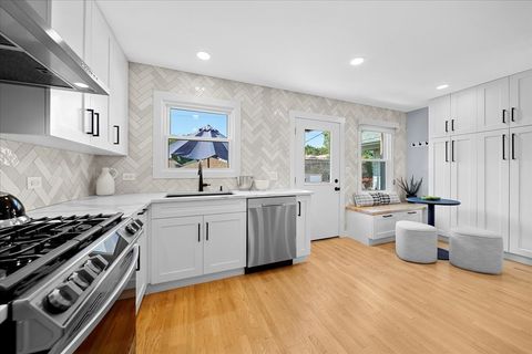 Tiny photo for 3634 N Mozart Street, Chicago, IL 60618 (MLS # 12498467)