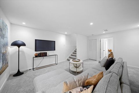 Tiny photo for 3634 N Mozart Street, Chicago, IL 60618 (MLS # 12498467)