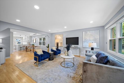 Tiny photo for 3634 N Mozart Street, Chicago, IL 60618 (MLS # 12498467)