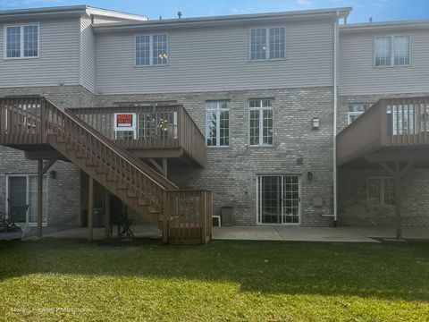 Tiny photo for 14825 Steven Court, Lemont, IL 60439 (MLS # 12563927)