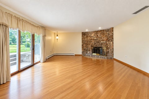 Tiny photo for 1428 Roslyn Road, Schaumburg, IL 60193 (MLS # 12764608)
