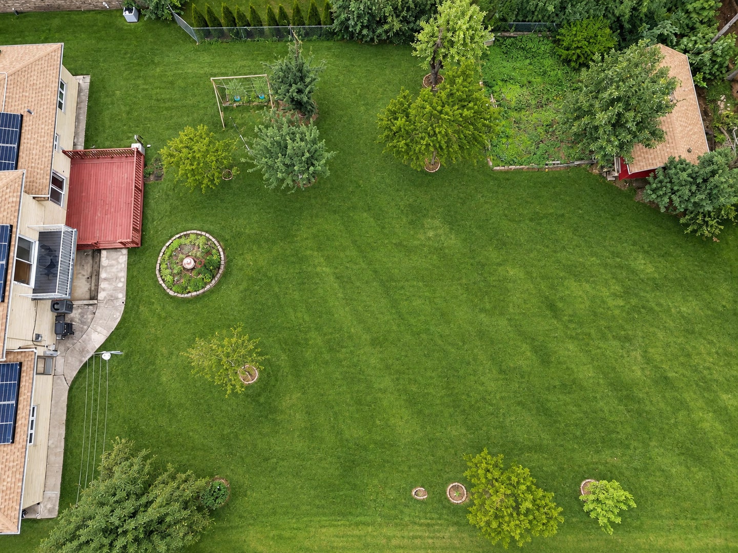 1428 Roslyn Road