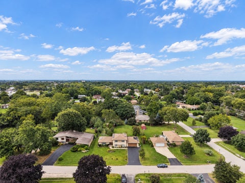 Tiny photo for 1428 Roslyn Road, Schaumburg, IL 60193 (MLS # 12764608)