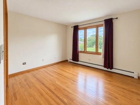 Tiny photo for 1428 Roslyn Road, Schaumburg, IL 60193 (MLS # 12764608)